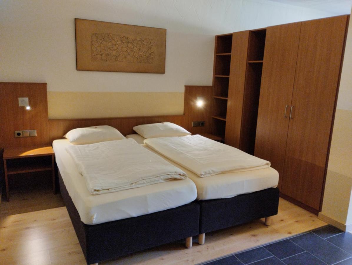 Hotel & Restaurant Bruehler Hof 温特里希 外观 照片